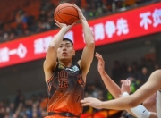 米兰体育官网-山东男篮刘毅社媒更新训练日常：夏练三伏，不炼不厉害