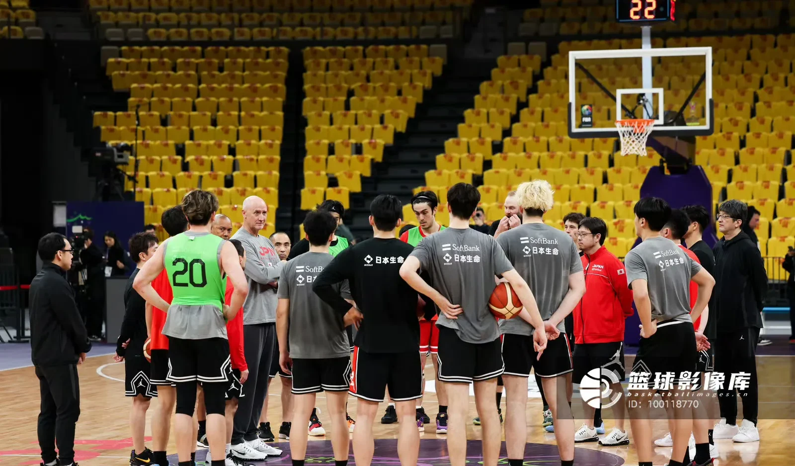 包含FIBA更新男篮亚预赛实力榜：中国男篮仅列第8的词条