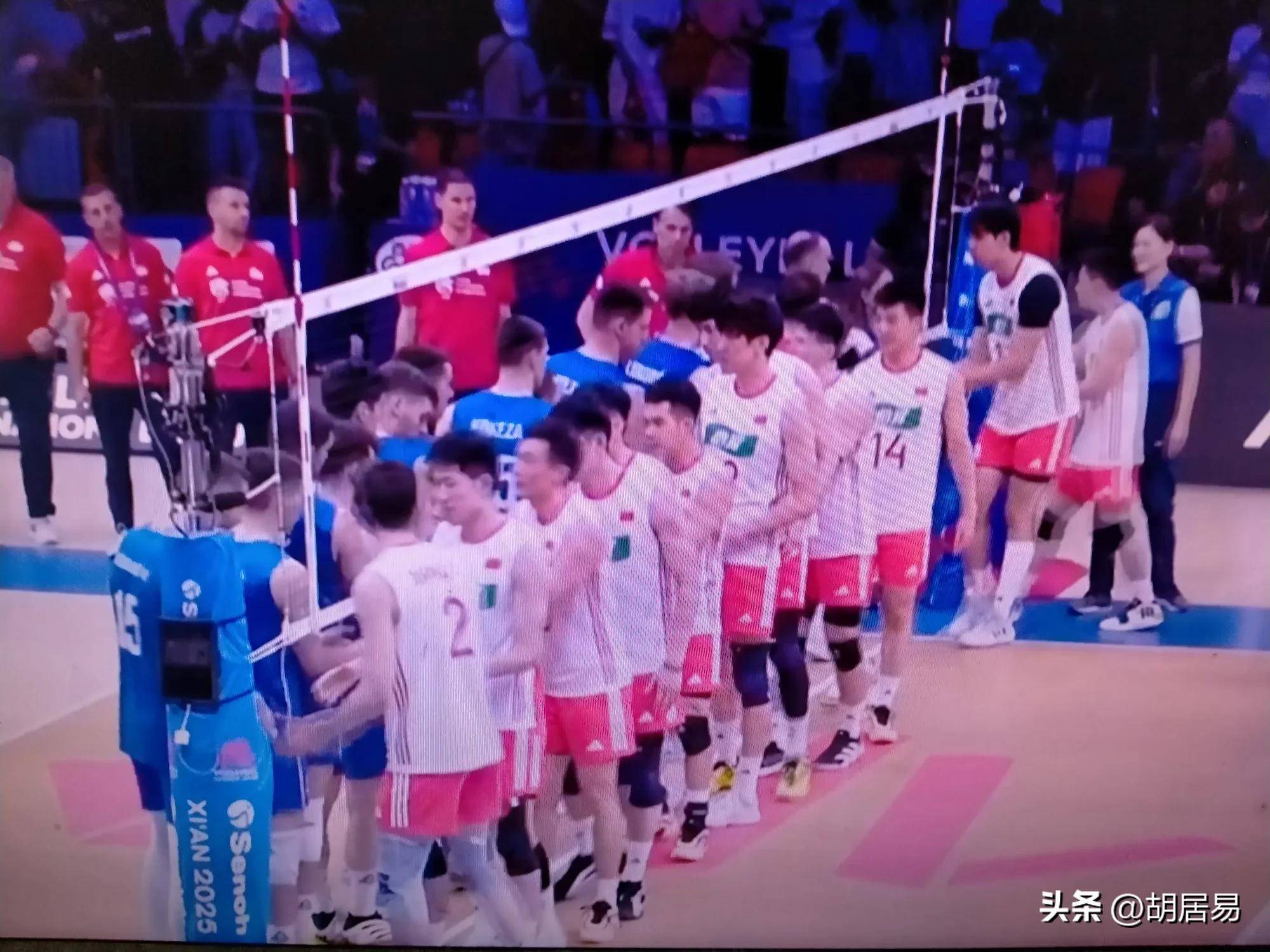 赖亚文:中国男排与世界强队仍有明显差距将继续改革