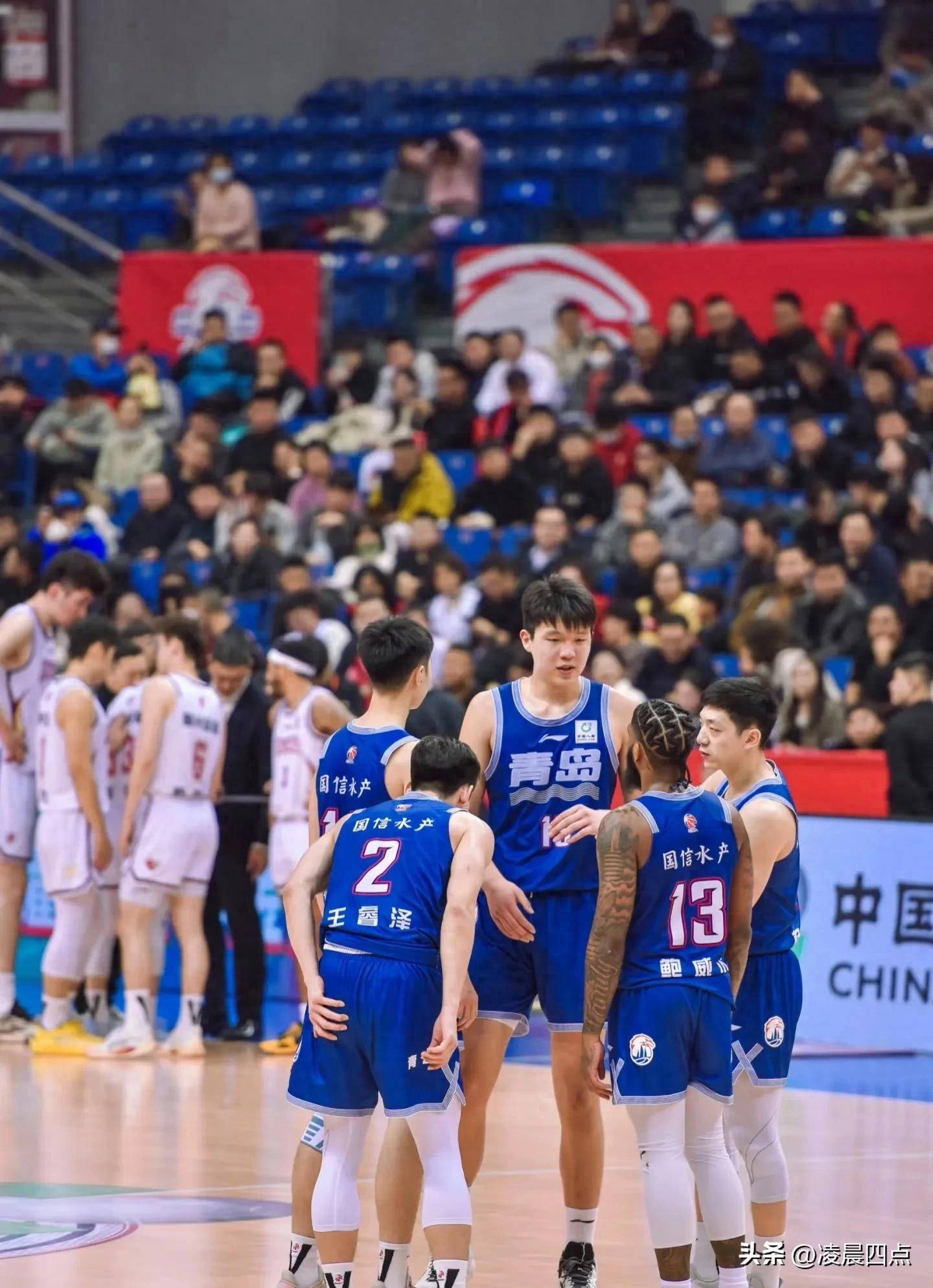 浙江官宣续约外援约克季后赛场均26+6.7+6.7的简单介绍