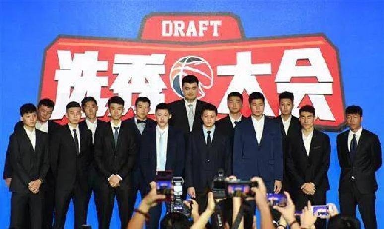 关于清华三名球员计划参加CBA选秀，杨曦皓不出意外会是状元的信息