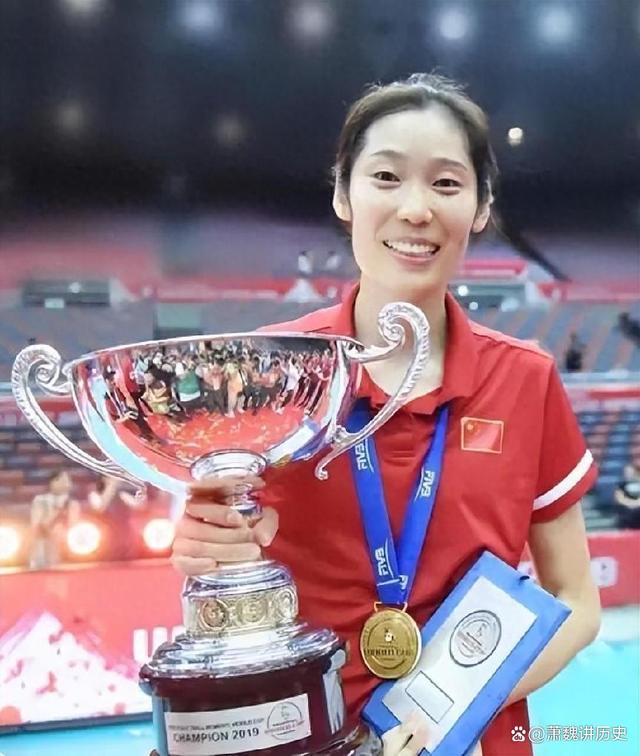 朱婷:今年没进国家队,多陪陪家人!网友:是排协不要的简单介绍